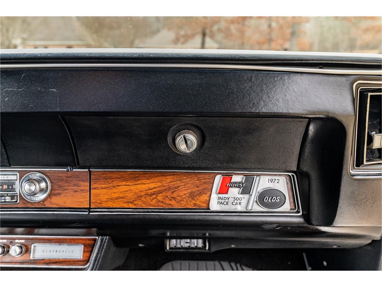 Oldsmobile-Hurst-1972-Cameo-White-Black-41