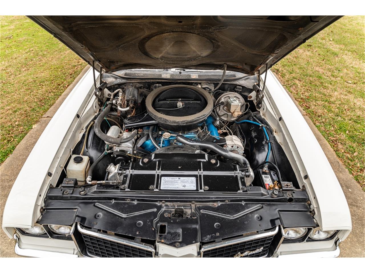 Oldsmobile-Hurst-1972-Cameo-White-Black-55