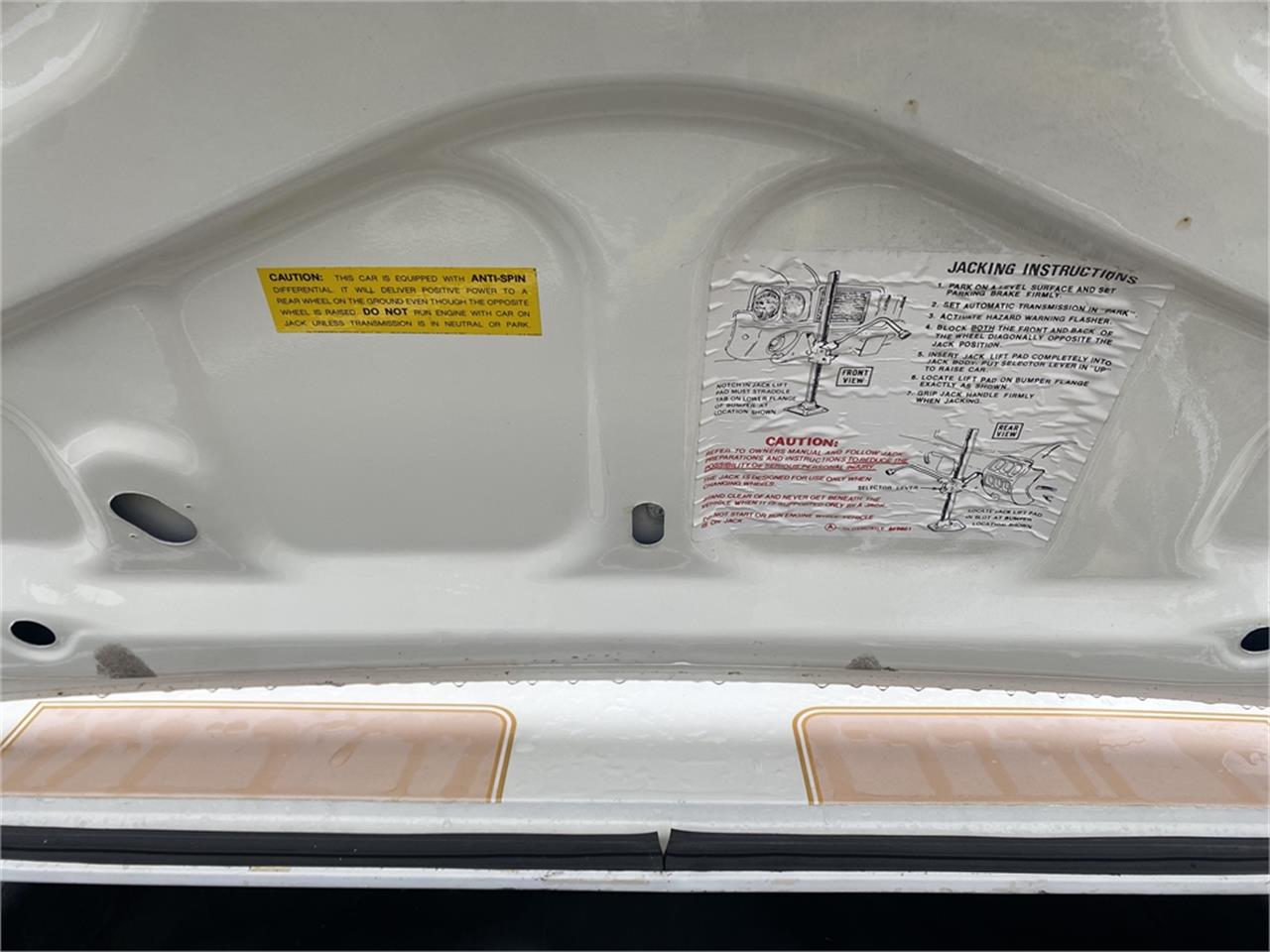 Oldsmobile-Hurst-1972-Cameo-White-Black-70