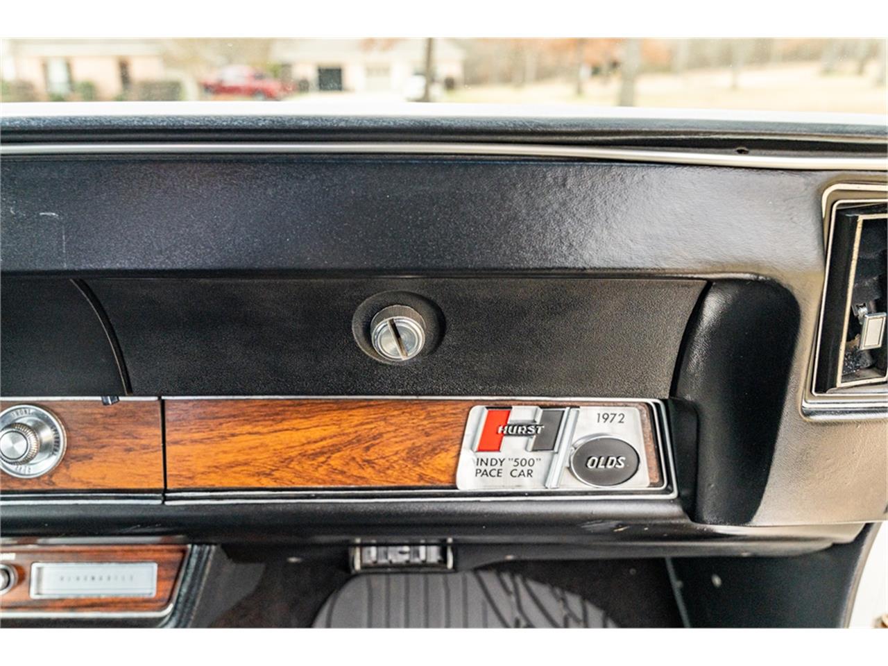 Oldsmobile-Hurst-1972-Cameo-White-Black-82