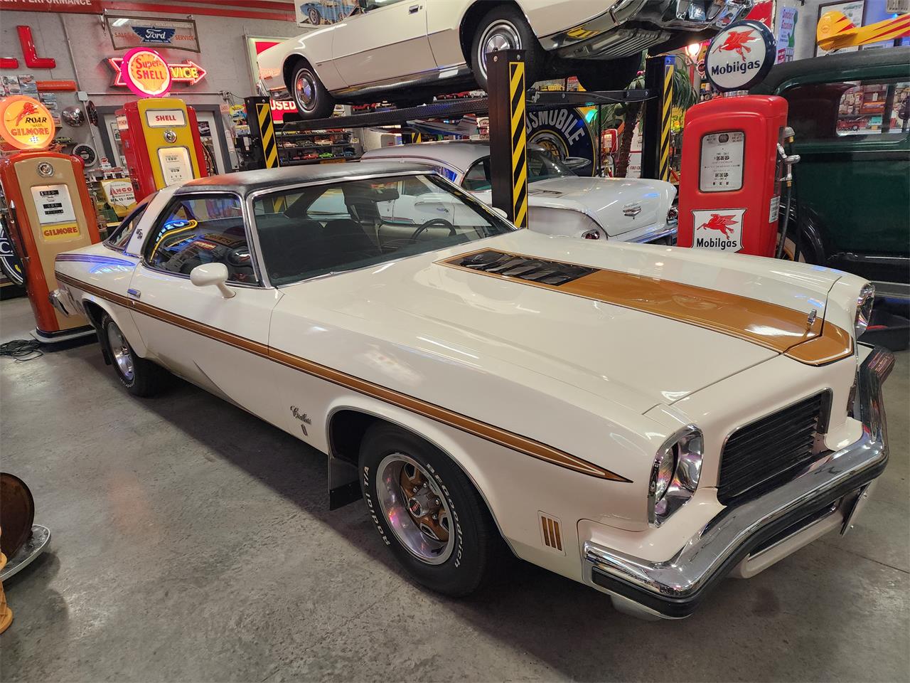 Oldsmobile-Hurst-1974-White-Black