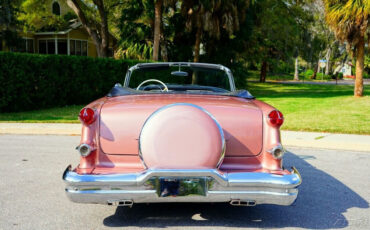 Oldsmobile-Ninety-Eight-1956-15
