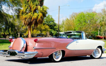 Oldsmobile-Ninety-Eight-1956-23
