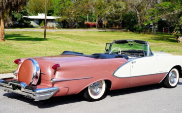 Oldsmobile-Ninety-Eight-1956-7
