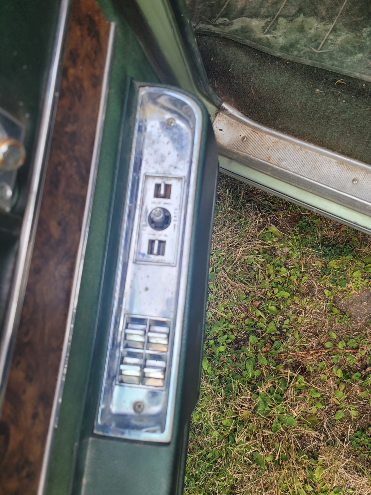 Oldsmobile-Ninety-Eight-1970-Coupe-4