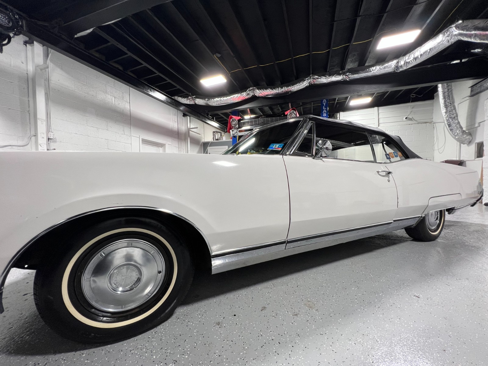 Oldsmobile-Ninety-Eight-98-1967-Convertible-16