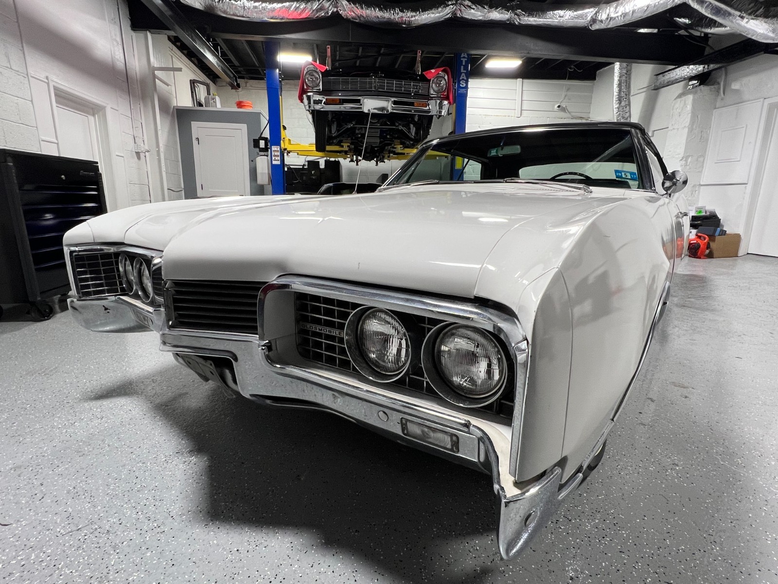 Oldsmobile-Ninety-Eight-98-1967-Convertible-2
