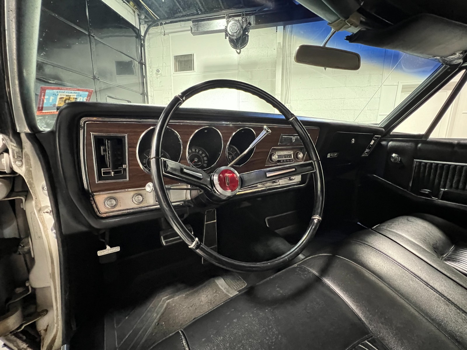 Oldsmobile-Ninety-Eight-98-1967-Convertible-24