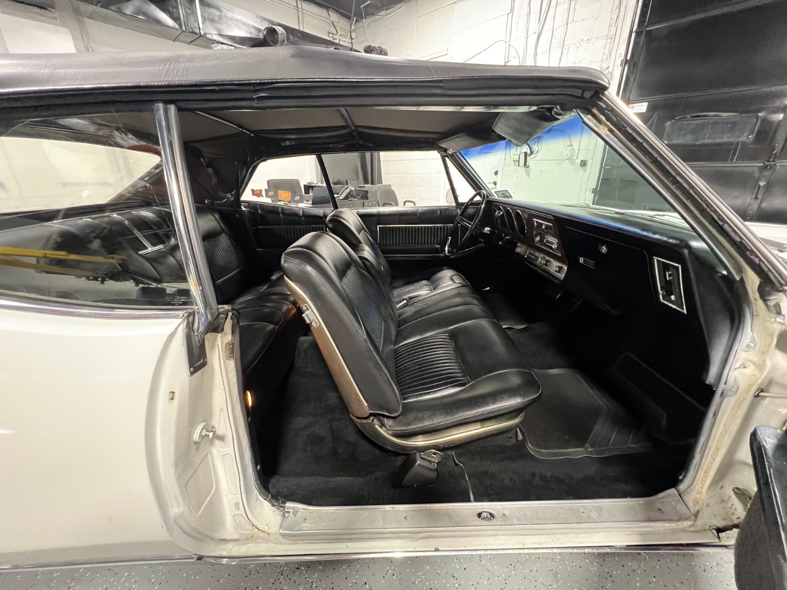Oldsmobile-Ninety-Eight-98-1967-Convertible-34