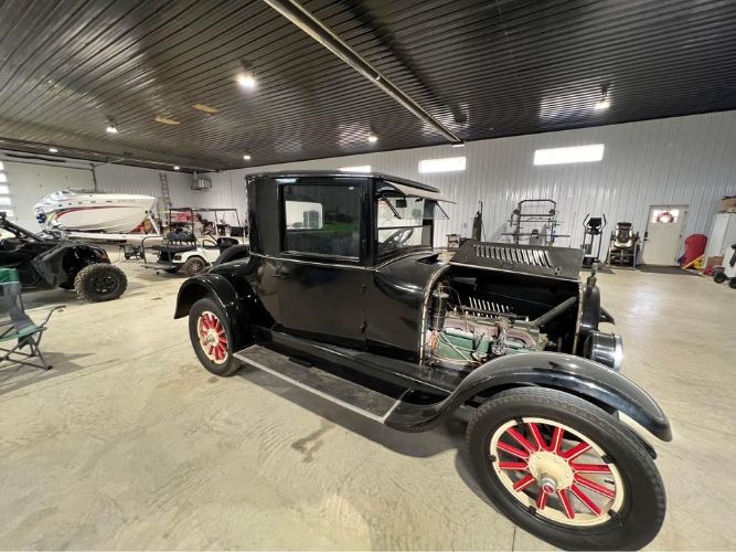 Oldsmobile-Other-1924-Black-11
