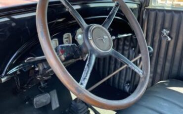 Oldsmobile-Other-1931-Black-5