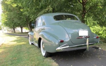 Oldsmobile-Other-1940-1