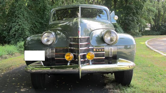 Oldsmobile-Other-1940-2