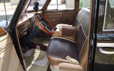 Oldsmobile-Other-1940-BlackGold-10