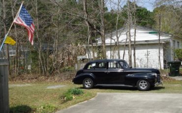 Oldsmobile-Other-1940-BlackGold-4