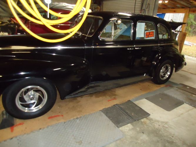 Oldsmobile-Other-1940-BlackGold