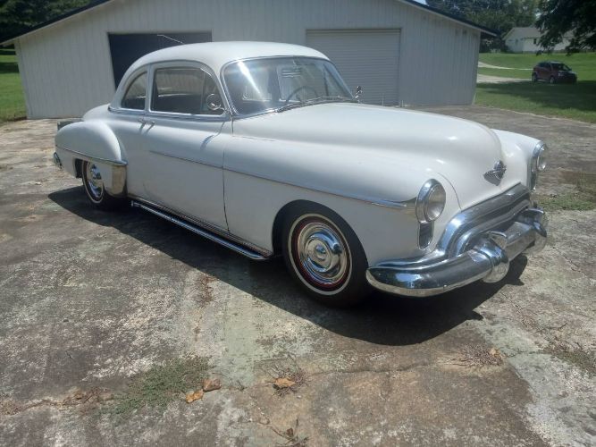 Oldsmobile-Other-1950-White-15