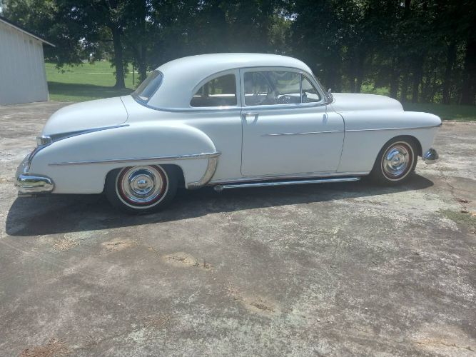 Oldsmobile-Other-1950-White-17