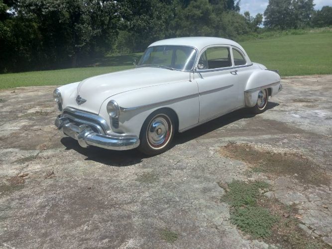 Oldsmobile-Other-1950-White-3