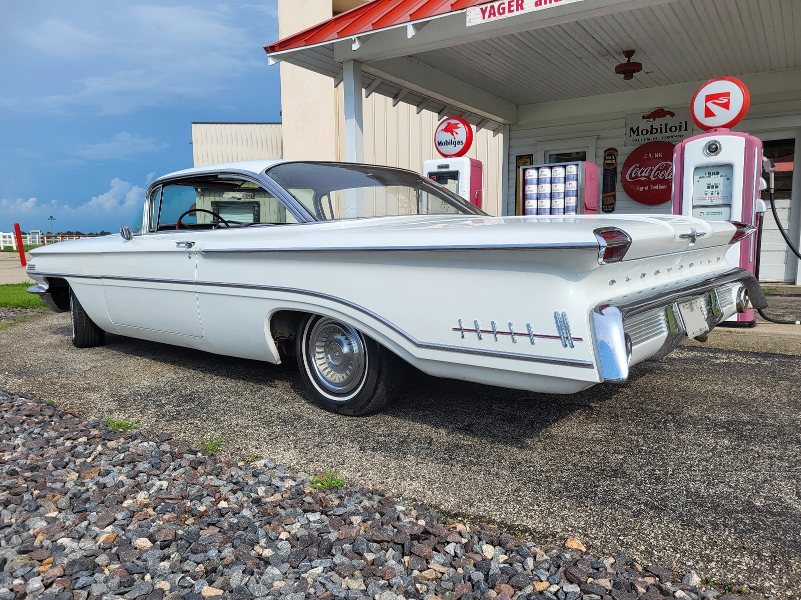 Oldsmobile-Other-1960-Coupe