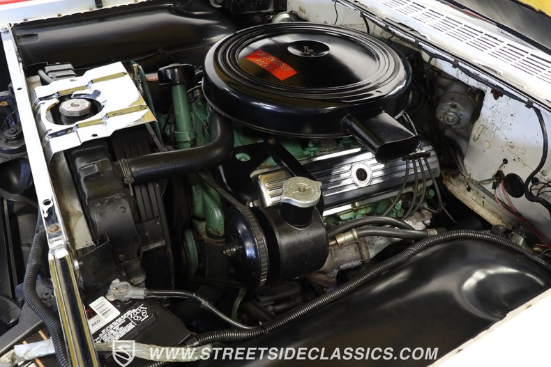 Oldsmobile-Super-88-1959-Polaris-White-Red-White-ampamp-Blac-38