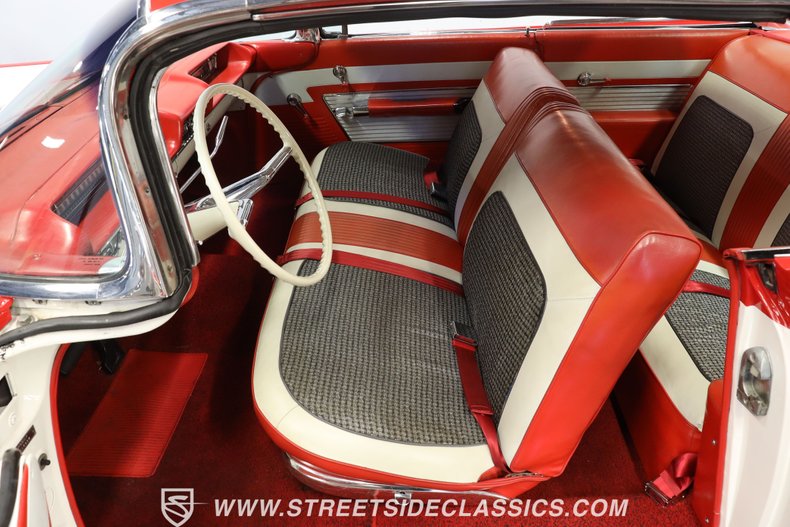 Oldsmobile-Super-88-1959-Polaris-White-Red-White-ampamp-Blac-42