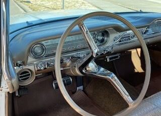 Oldsmobile-Super-88-1960-11