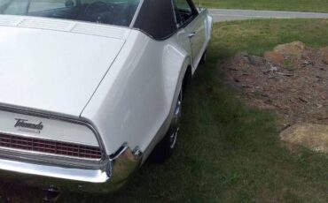 Oldsmobile-Toronado-1967-WhiteBlack-Vinyl-Ro-2