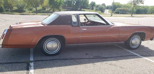 Oldsmobile-Toronado-1975-3