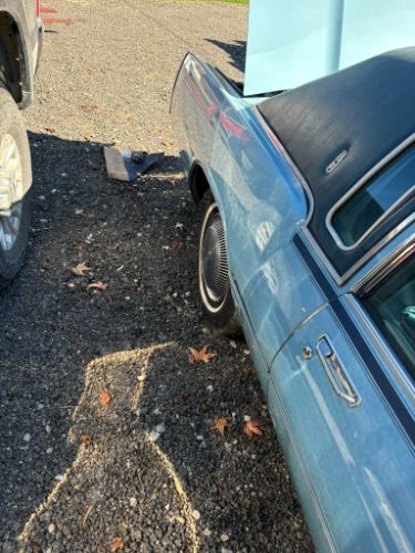 Oldsmobile-Toronado-1975-Blue-21