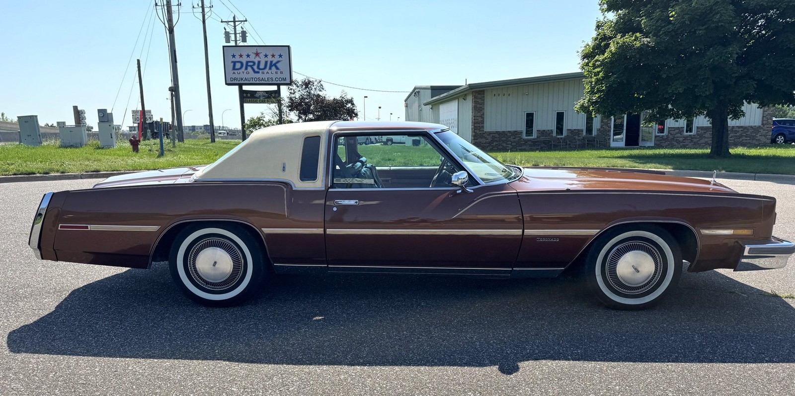 Oldsmobile-Toronado-1978-1