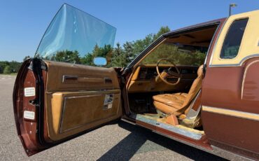 Oldsmobile-Toronado-1978-10