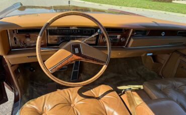 Oldsmobile-Toronado-1978-12