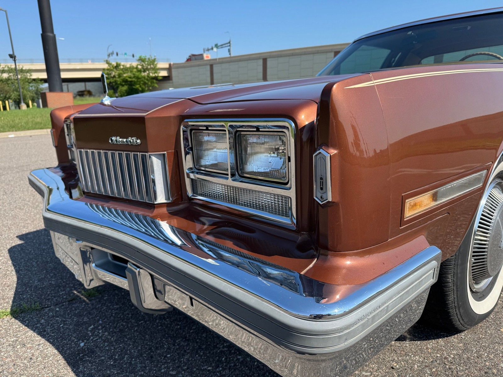 Oldsmobile-Toronado-1978-18