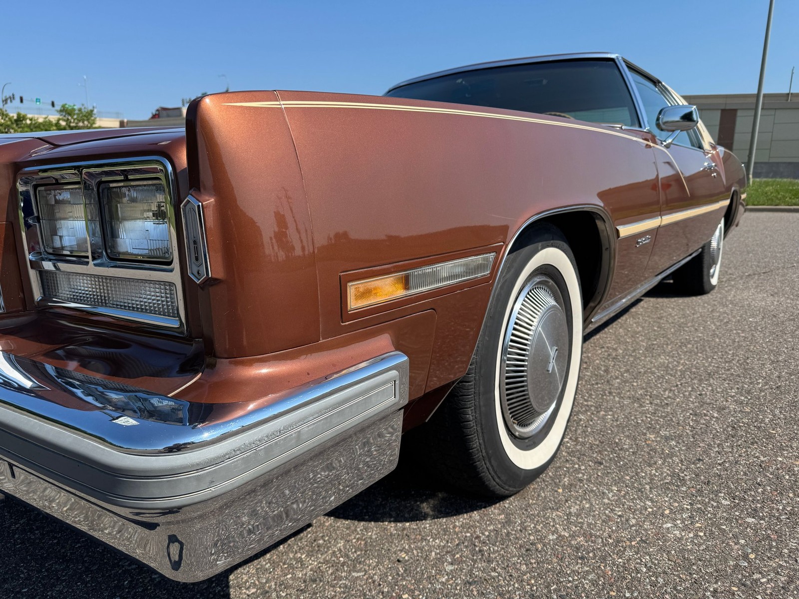 Oldsmobile-Toronado-1978-19