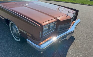 Oldsmobile-Toronado-1978-24