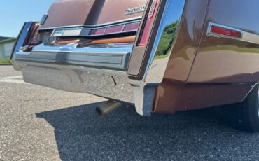 Oldsmobile-Toronado-1978-25