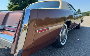 Oldsmobile-Toronado-1978-27