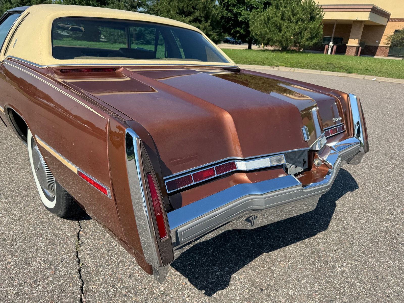 Oldsmobile-Toronado-1978-32