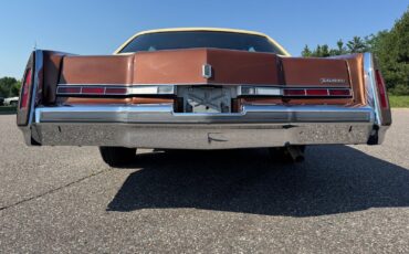 Oldsmobile-Toronado-1978-33