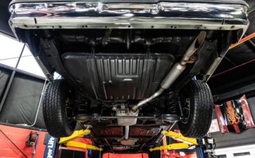 Oldsmobile-Toronado-1979-Black-12