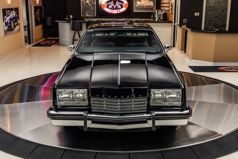 Oldsmobile-Toronado-1979-Black-16