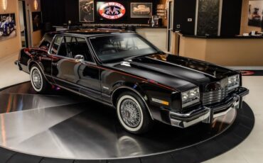 Oldsmobile-Toronado-1979-Black-18