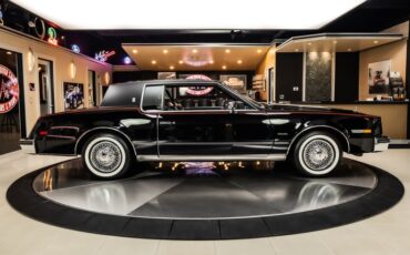 Oldsmobile-Toronado-1979-Black-19