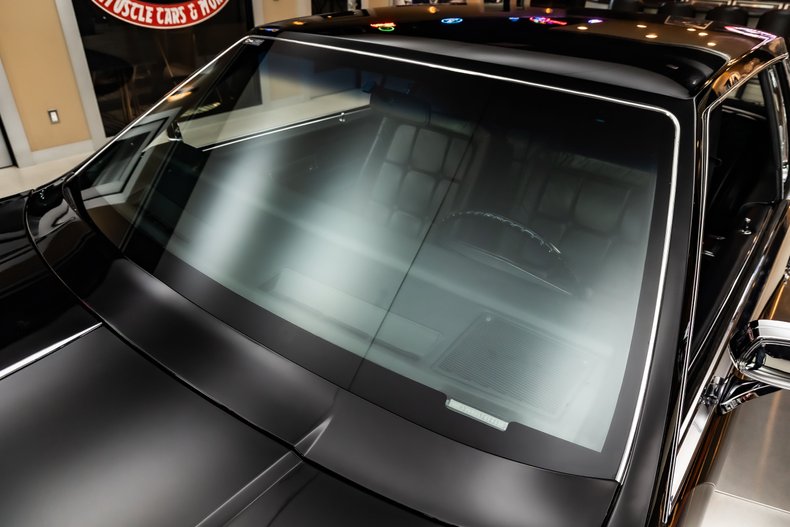 Oldsmobile-Toronado-1979-Black-34
