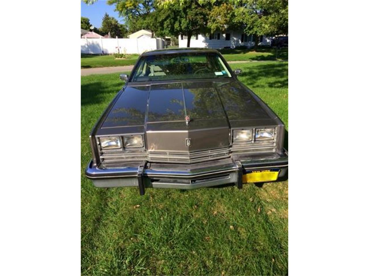Oldsmobile-Toronado-1984-Gold-Light-Beige-6