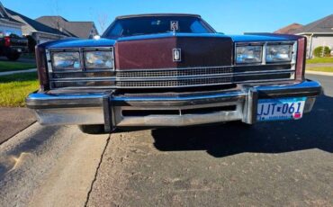 Oldsmobile-Toronado-1985-Burgandy-Burgandy-2
