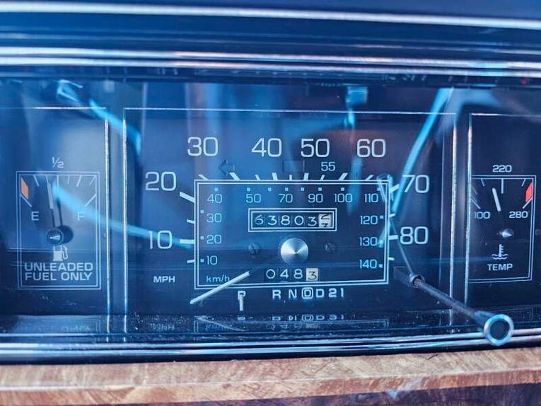 Oldsmobile-Toronado-1985-Burgandy-Burgandy-20
