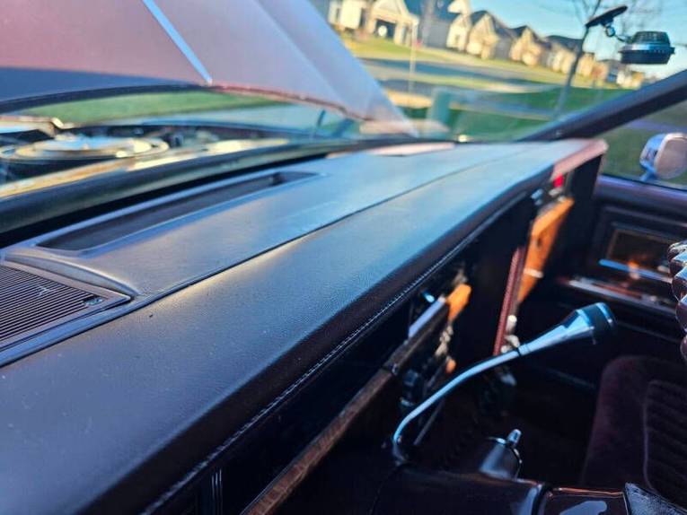 Oldsmobile-Toronado-1985-Burgandy-Burgandy-21