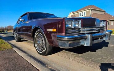 Oldsmobile-Toronado-1985-Burgandy-Burgandy-31